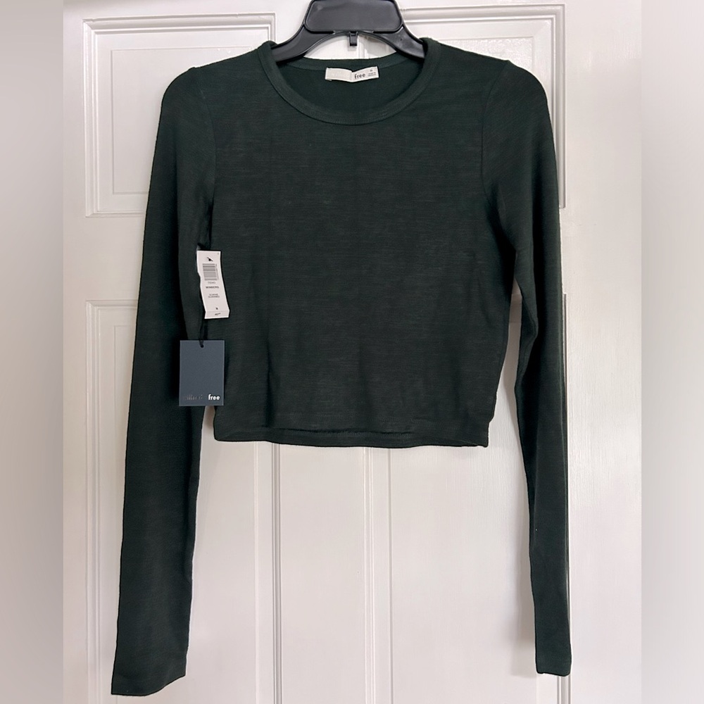 NWT Wilfred Free Dark Green Long Sleeve Crop Top size medium